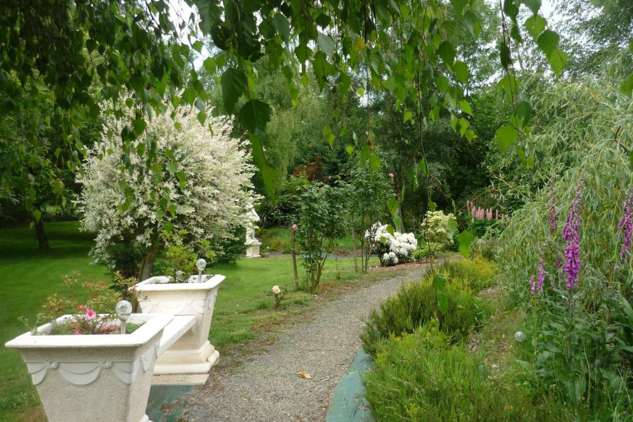 Gite Le Clos De See Chérencé-le-Roussel Exterior foto